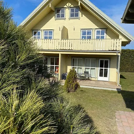 Mit Balkon Fuer Vier Personen Und Ein Kind Apartment *